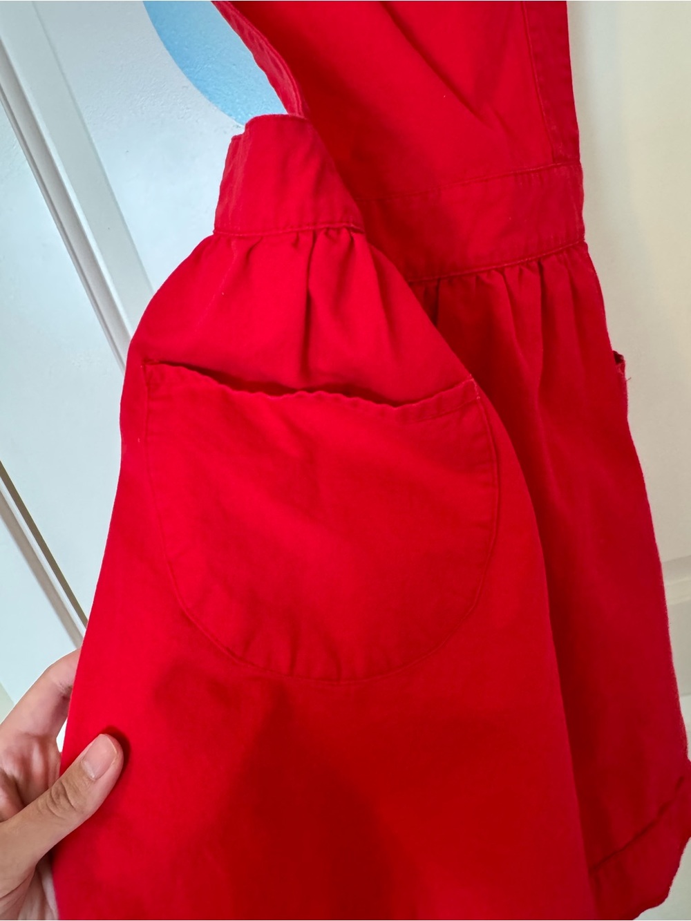 Cherry Red Ruffled Apron with Pockets - Picture 4 of 9